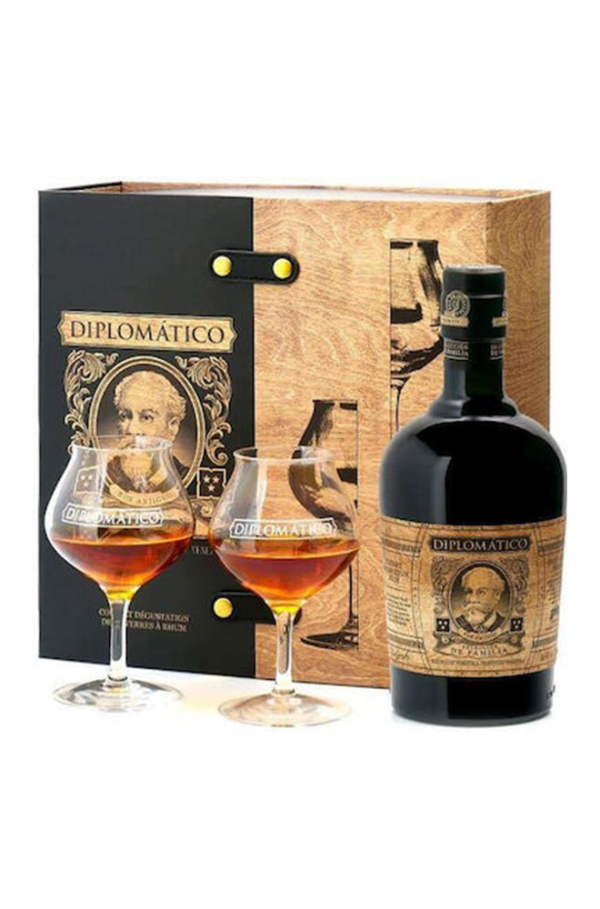 Diplomático Seleccion De Familia Rum 700ml | Gift Pack